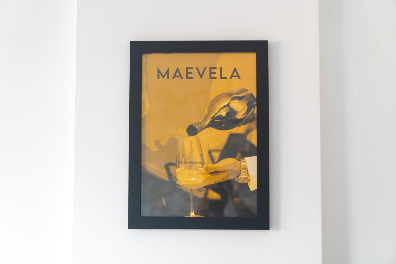 Apartment Maevela - Ultra Lavish Luxury 2 Bed Centre - With Balcony - Free Secure Parking - Ps4 & Smart Tv's *