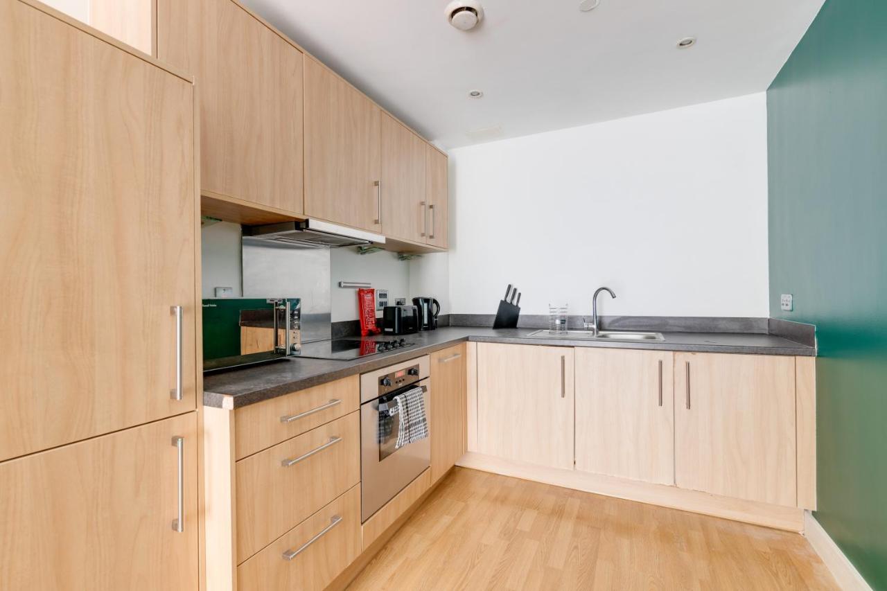 1 Bed 1 Min Walk To Broad St Very Central! Apartment Birmingham