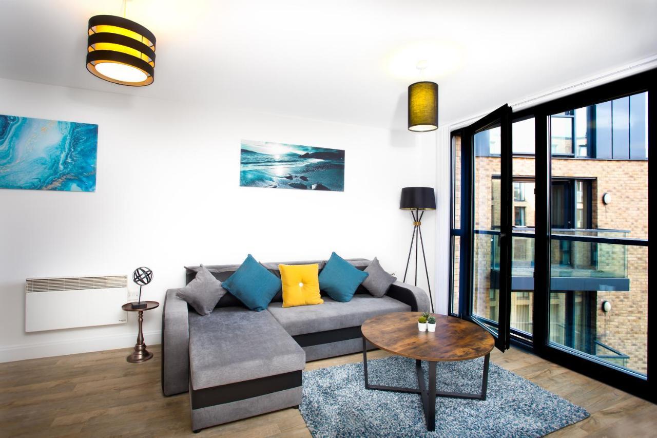 Absolute On Essex: Chinatown Hub With Free Wi-fi And Parking Apartment