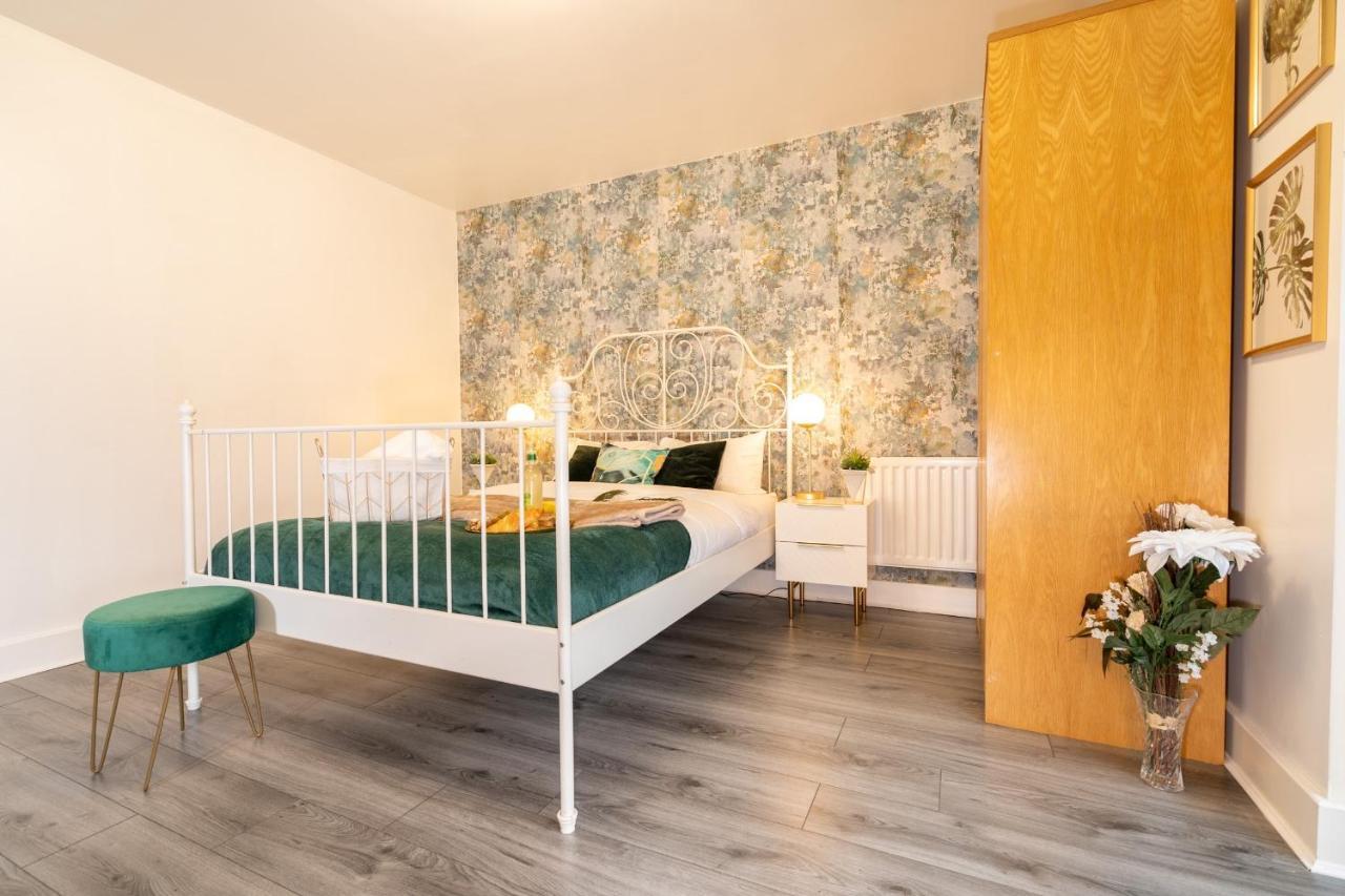 Holiday home Luxe Place - Netflix & Workspace For 6
