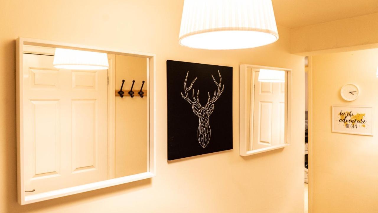 Modern And Cosy With Free Car Park And Free Wifi !!! * Birmingham