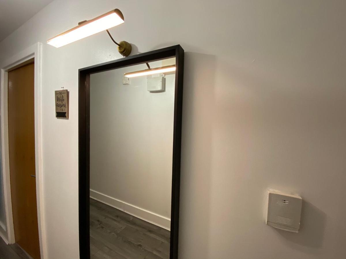 Luxe Place - Netflix & Workspace For 6 *