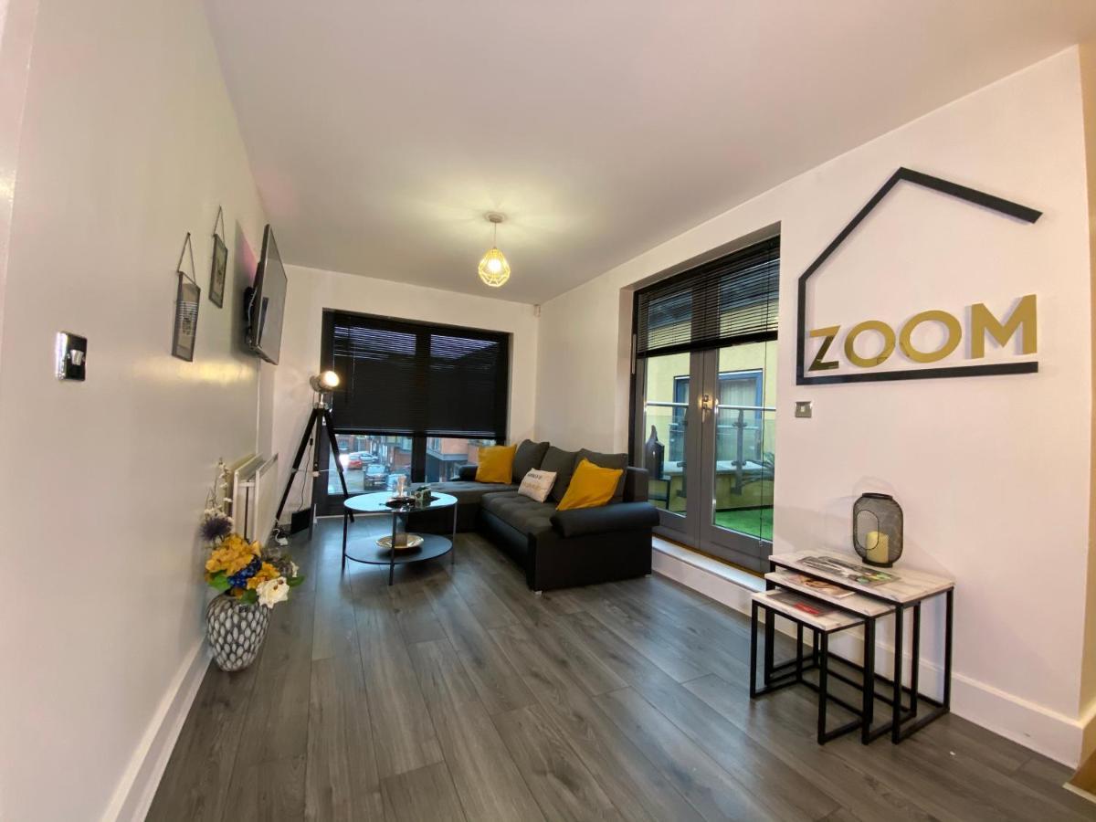 Holiday home Luxe Place - Netflix & Workspace For 6 *