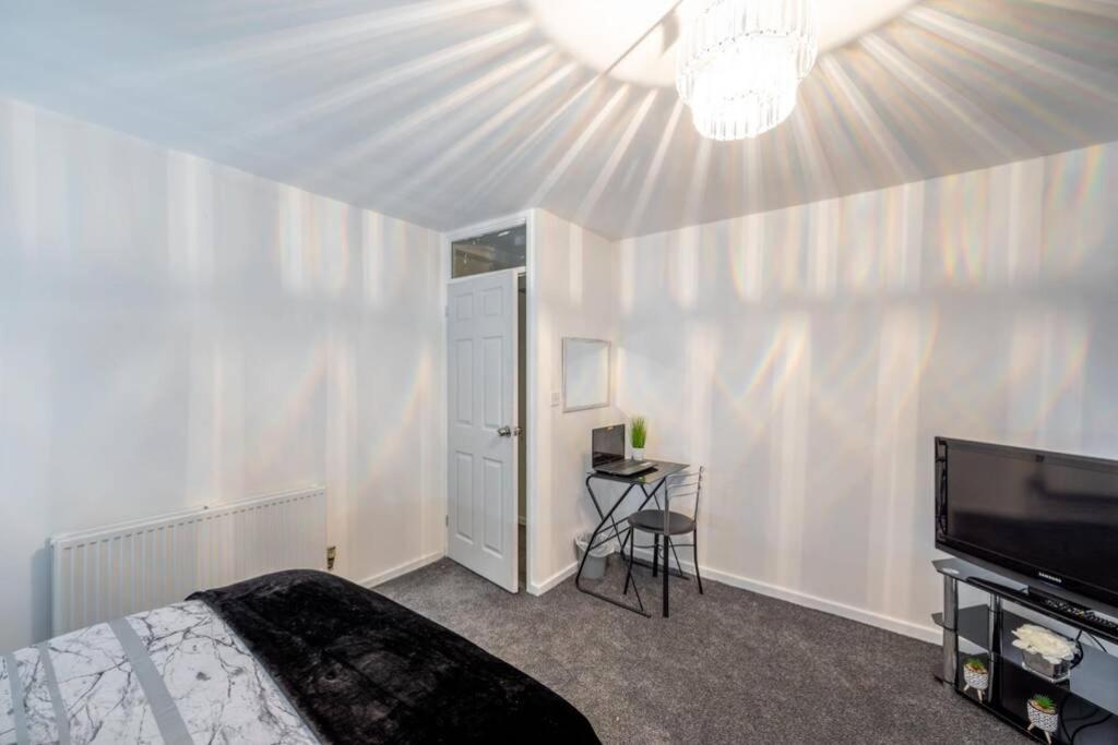 3 Bed Spacious 4 Floor *
