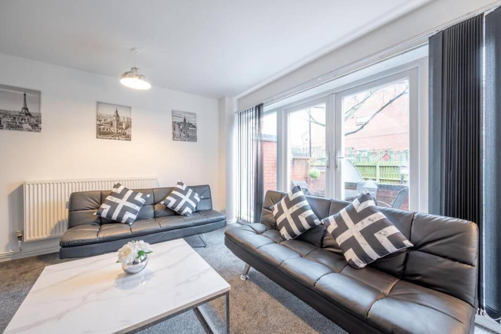 Holiday home 3 Bed Spacious 4 Floor *