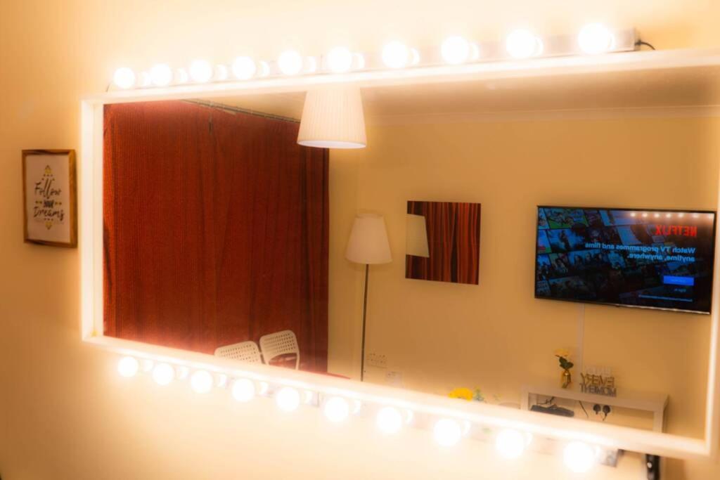 Modern And Cosy With Free Car Park And Free Wifi !!! Apartment Birmingham
