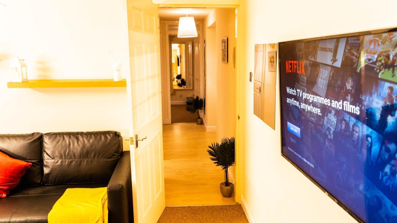 Apartment Modern And Cosy With Free Car Park And Free Wifi !!! *