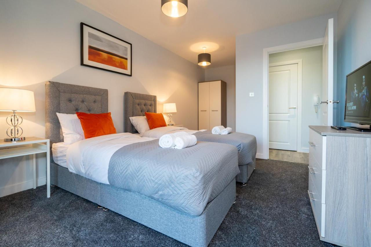 Apartment New Build - Luxury - Huge Balcony - Roof Top Terrace - Digbeth, Centre - Free Netflix, Smart Tv & Alexa Birmingham