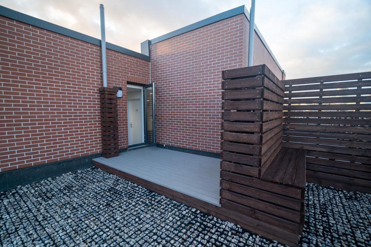 New Build - Luxury - Huge Balcony - Roof Top Terrace - Digbeth, Centre - Free Netflix, Smart Tv & Alexa Birmingham