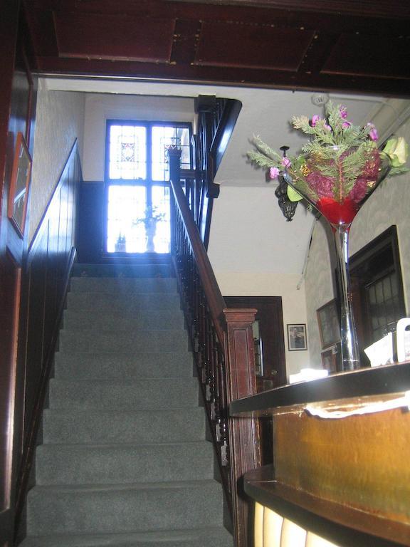 Hotel Fountain Court 2*