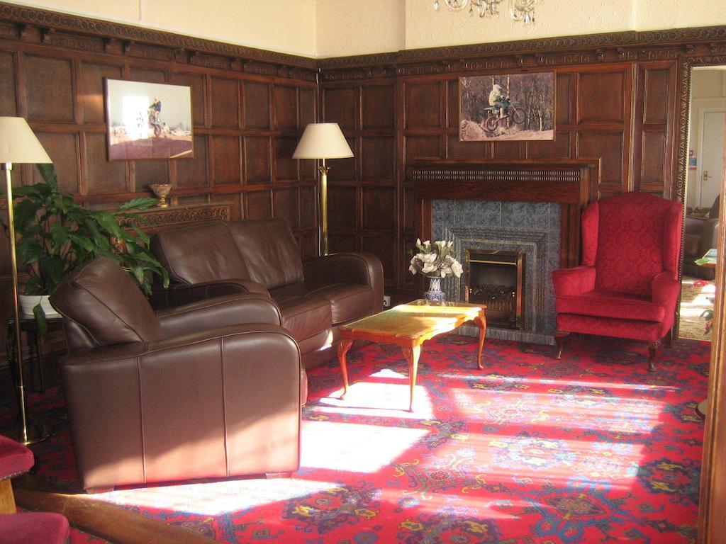 Fountain Court