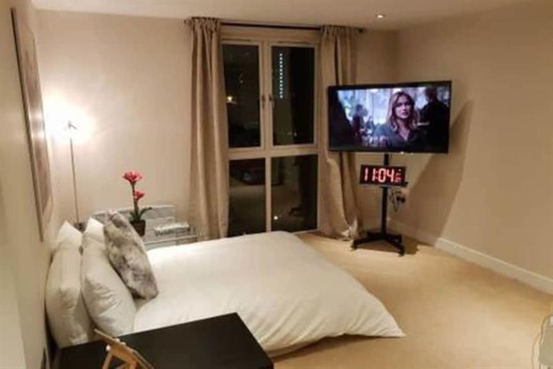 Apartment S Hidden Gem Diamond Apartment, Sleeps Vr Birmingham