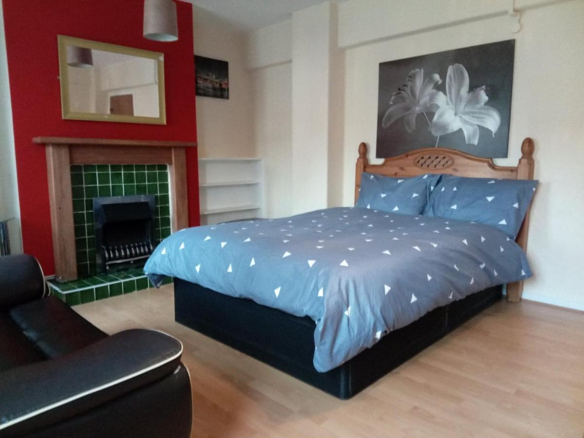 Free Extra Guests!!! Heart Of Centre!! Guest house