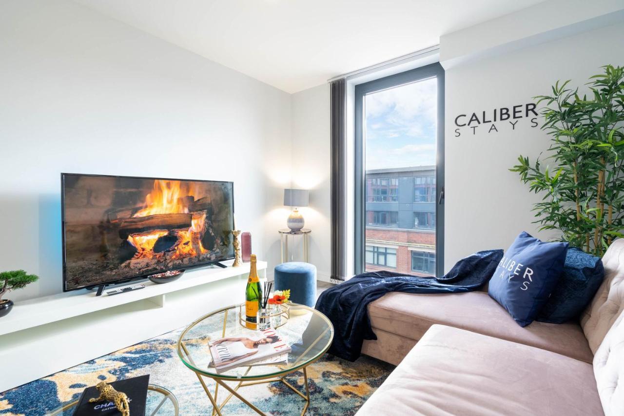 Apartment Caliber Stays & Homes - The Aphrodite Suite- 2 Bedroom - Centre - Free Netflix & Rooftop Skyline Views *