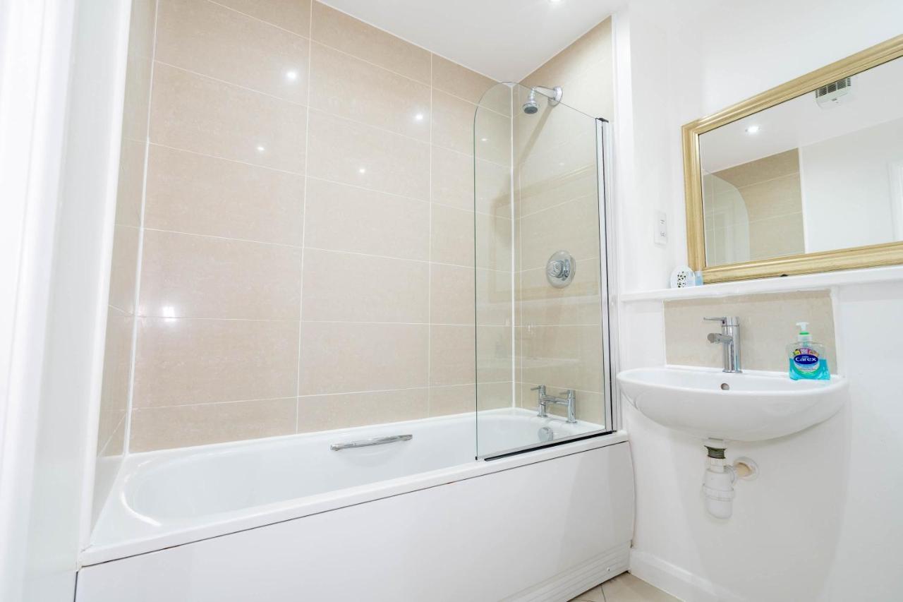 Apartment Maevela Apartments: Cube View City Centre With Balcony *