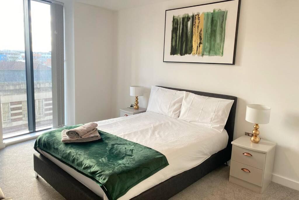Apartment Luxury 2 Bedroom Apartment, Broad Street *