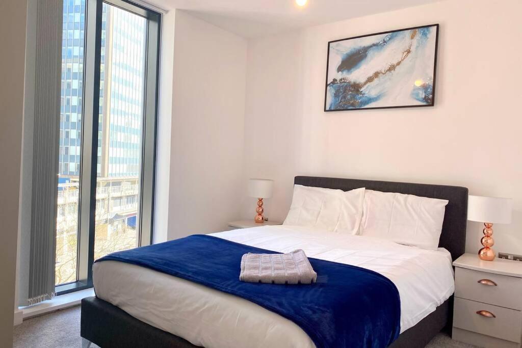 Luxury 2 Bedroom Apartment, Broad Street Apartment Birmingham
