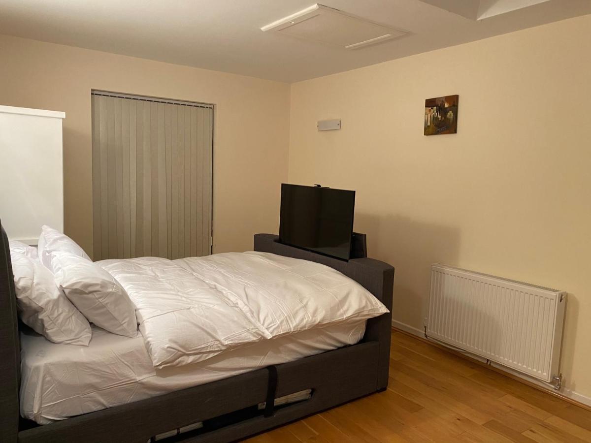 Birmingham Guesthouse 2*