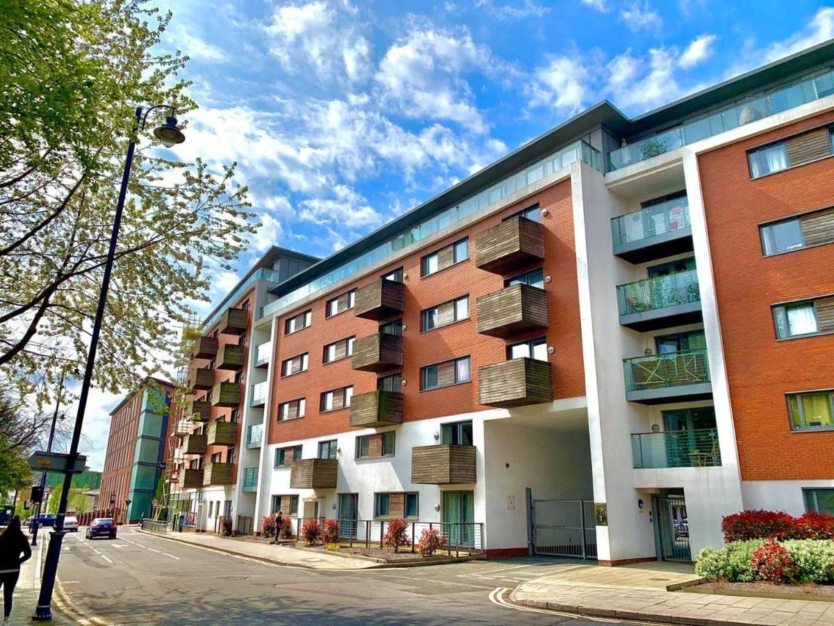 Insta-style Penthouse With Balcony Or 2b With Balcony Centre Birmingham
