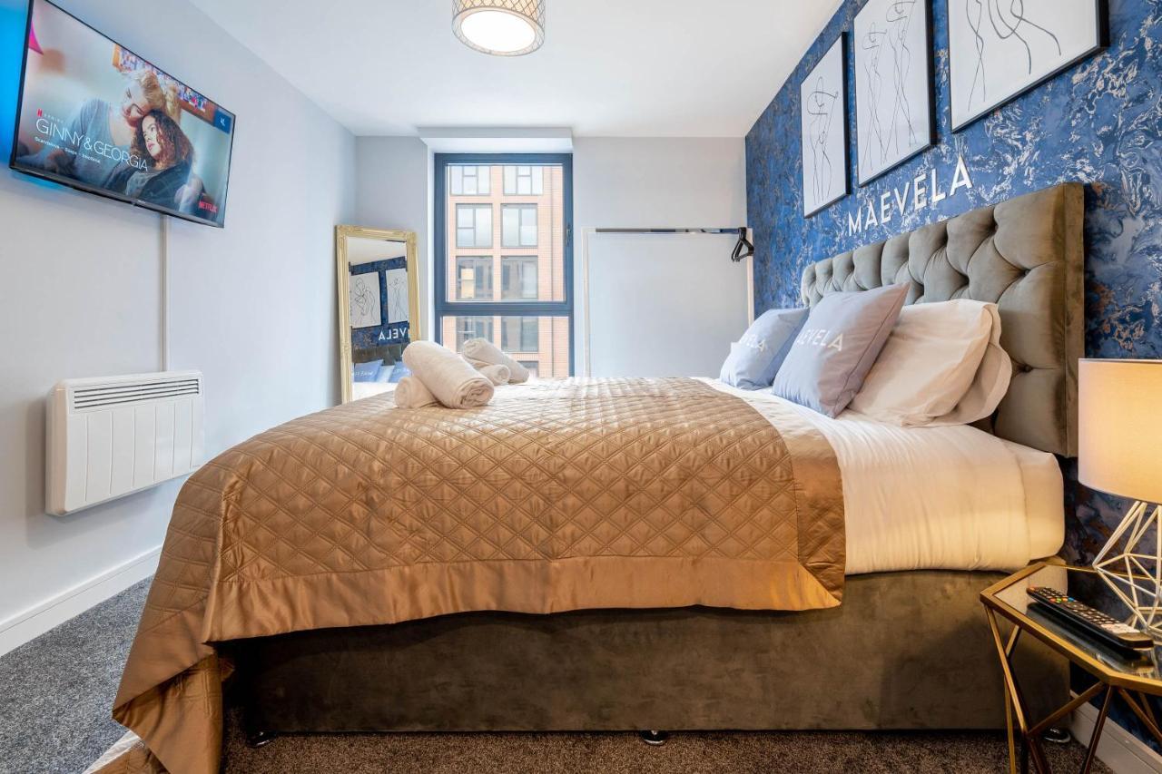 Apartment Maevela - Ultra High-end New Build ✪ Centre, Digbeth ✓ With Juliet Balcony - Rooftop Terrace - Ps4 & Smart Tv's *