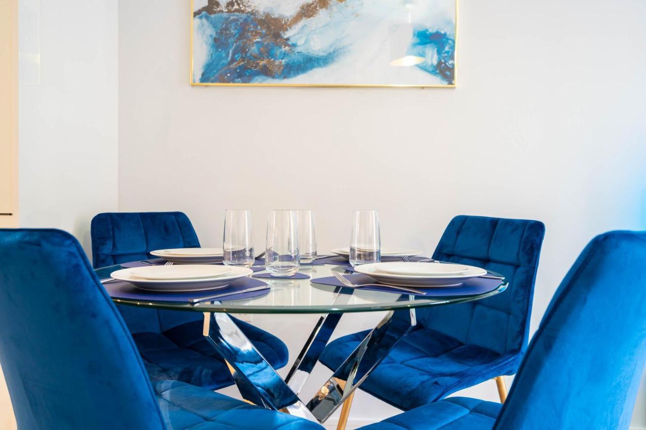 Maevela - Ultra High-end New Build ✪ Centre, Digbeth ✓ With Juliet Balcony - Rooftop Terrace - Ps4 & Smart Tv's * Birmingham