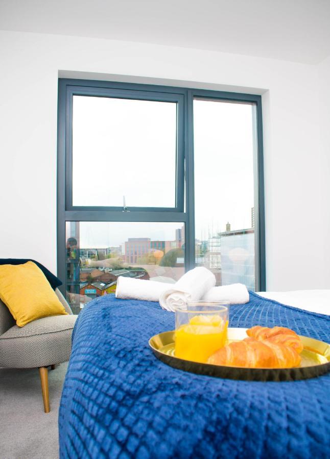 Exoticstay Apartments - Ultra Luxe Top Floor Suite - City Centre Apartment With Cube View - Smart 4K Tv With Ultrafast Wifi & Netflix Apartment *