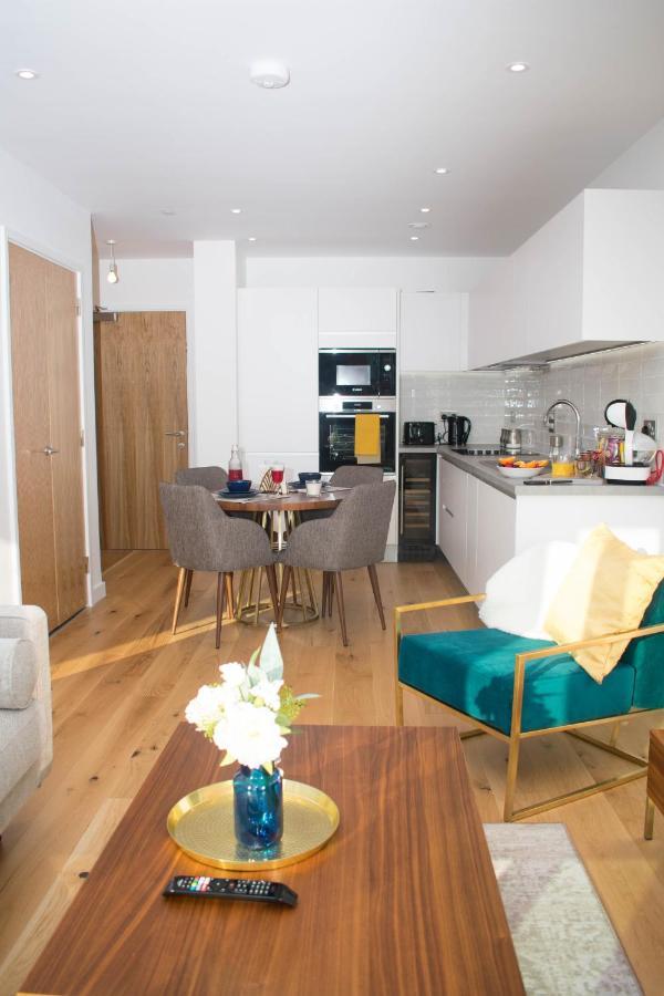 Exoticstay Apartments - Ultra Luxe Top Floor Suite - City Centre Apartment With Cube View - Smart 4K Tv With Ultrafast Wifi & Netflix Apartment