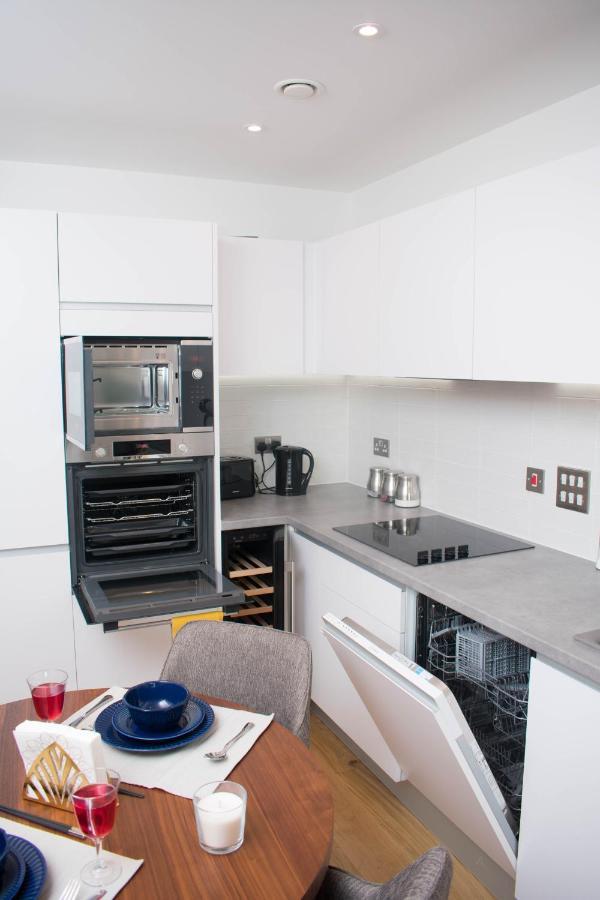 Exoticstay Apartments - Ultra Luxe Top Floor Suite - City Centre Apartment With Cube View - Smart 4K Tv With Ultrafast Wifi & Netflix Apartment Birmingham