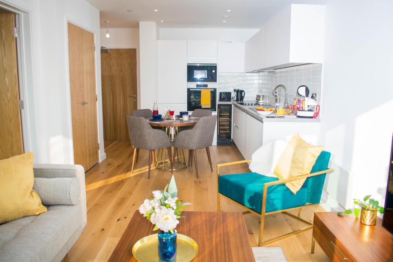Exoticstay Apartments - Ultra Luxe Top Floor Suite - City Centre Apartment With Cube View - Smart 4K Tv With Ultrafast Wifi & Netflix Apartment