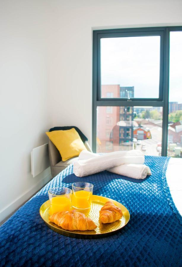 Exoticstay Apartments - Ultra Luxe Top Floor Suite - City Centre Apartment With Cube View - Smart 4K Tv With Ultrafast Wifi & Netflix *