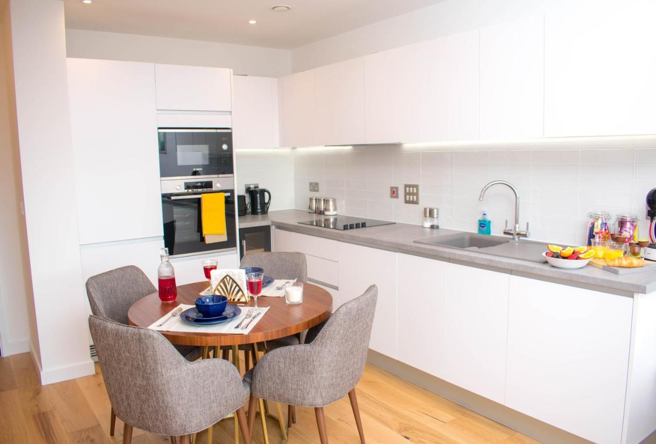 Exoticstay Apartments - Ultra Luxe Top Floor Suite - City Centre Apartment With Cube View - Smart 4K Tv With Ultrafast Wifi & Netflix