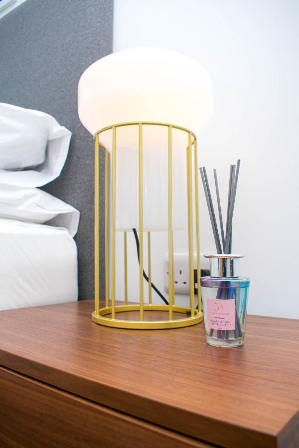 Apartment Exoticstay Apartments - Ultra Luxe Top Floor Suite - City Centre Apartment With Cube View - Smart 4K Tv With Ultrafast Wifi & Netflix