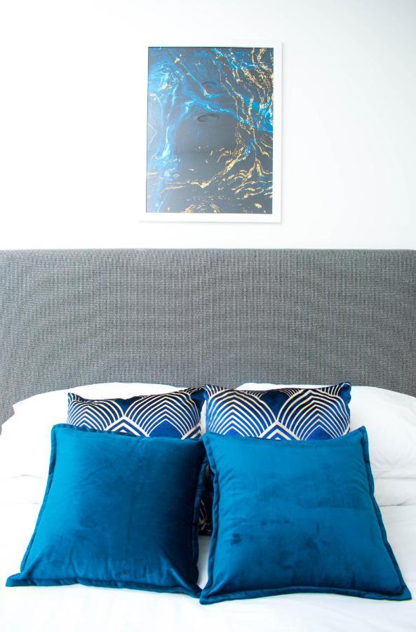 Exoticstay Apartments - Ultra Luxe Top Floor Suite - City Centre Apartment With Cube View - Smart 4K Tv With Ultrafast Wifi & Netflix * Birmingham