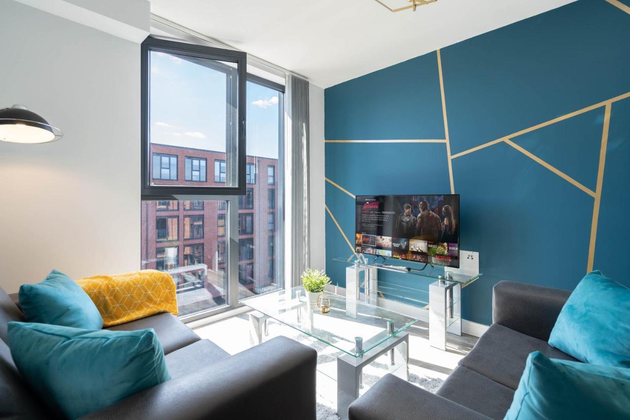 Apartment New Build - 2 Bed Luxury Spacious Modern Apt - Roof Top Terrace - Digbeth, Centre - Free Netflix & Smart Tv Birmingham