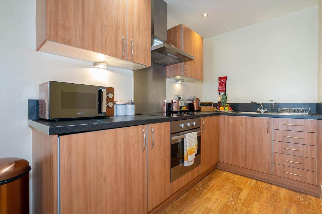 Haus Centre - Arcadian -balcony - Secure Parking - Wifi-smart Tv - China Town -top Rated Apartment *