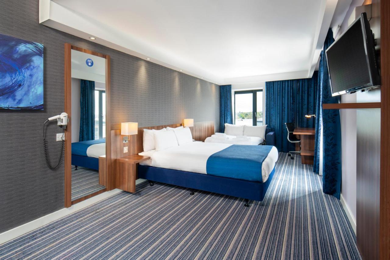 Express South A45, An Ihg 3*