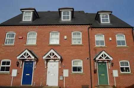 Fantastic 4 Bed House With 3 Bathrooms In Pleasant Location * Birmingham
