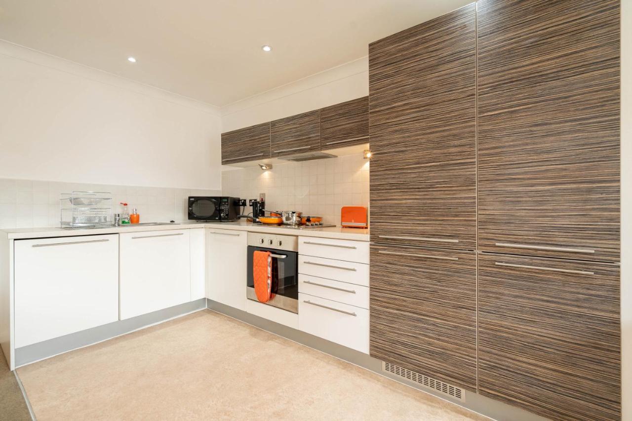Stylish 2-Bed Birmingham City-Centre Apartment + Parking Apartment