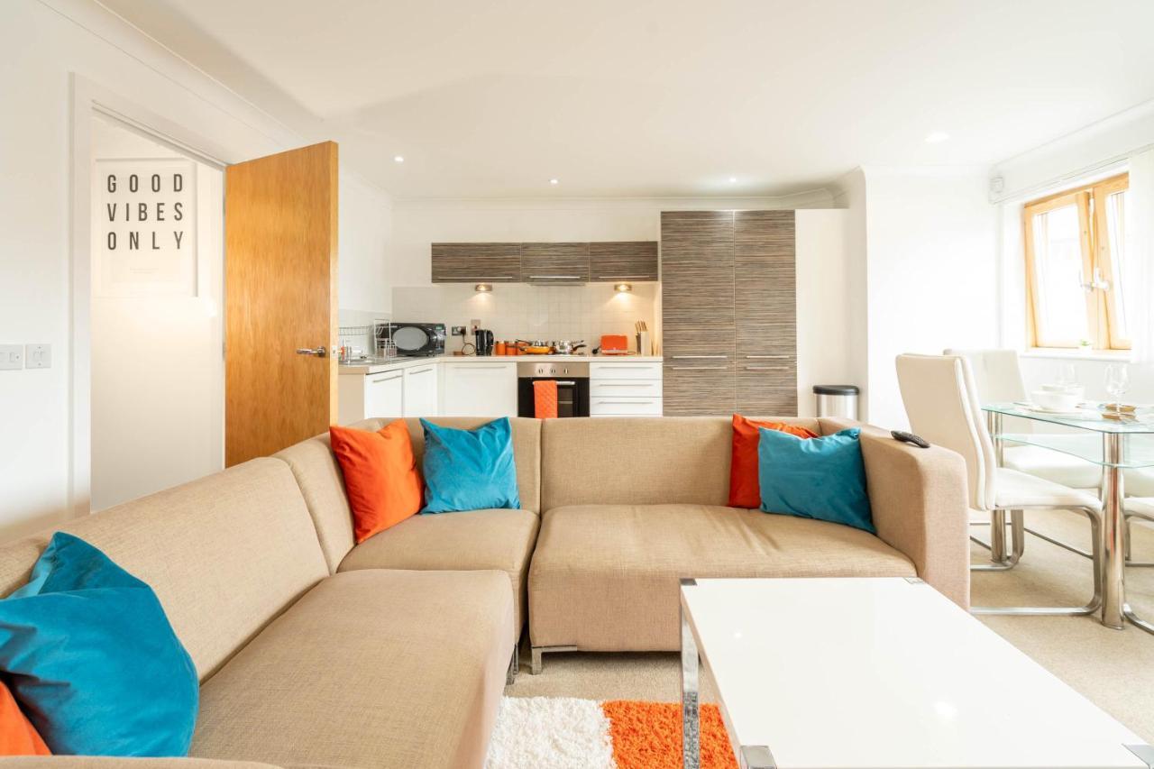 Stylish 2-Bed Birmingham City-Centre Apartment + Parking Apartment *