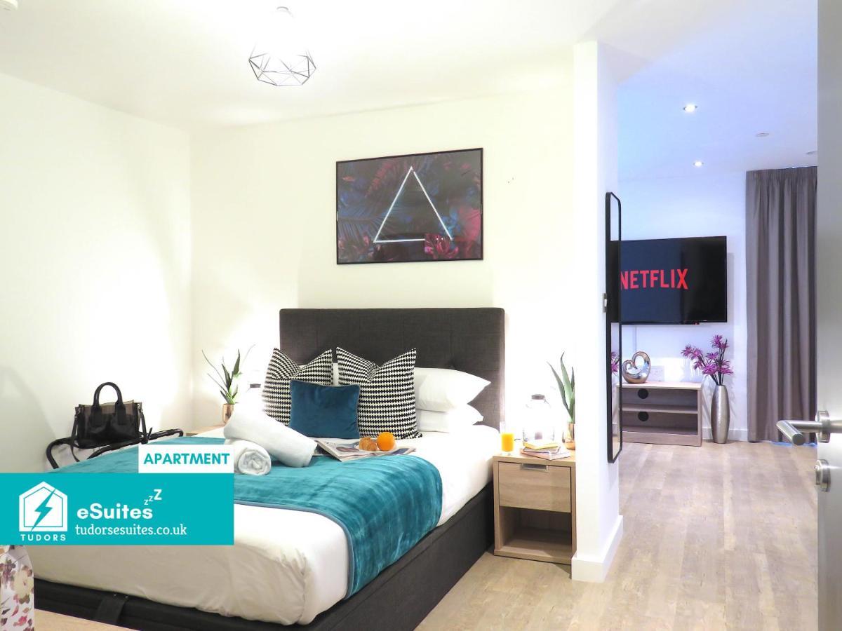 Apartment Tudors Esuites Corporate *