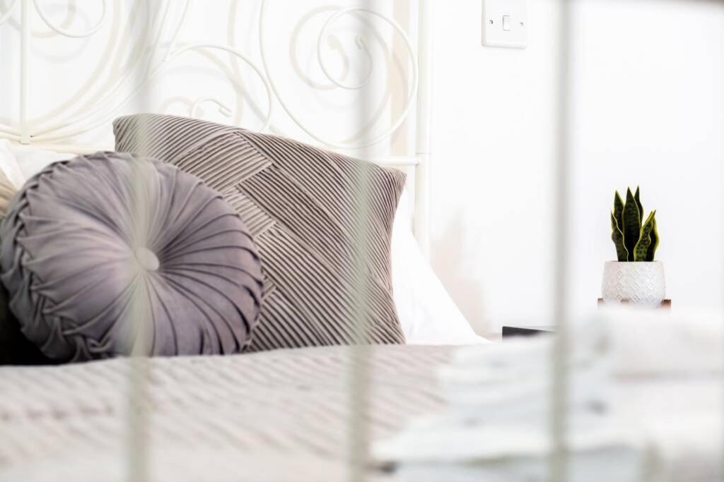 Luxury 2bed Spacious Apartment- Centre- Free Parking Apartment Birmingham