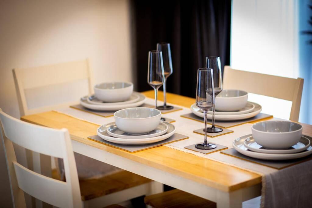 Apartment Luxury 2bed Spacious Apartment- Centre- Free Parking *