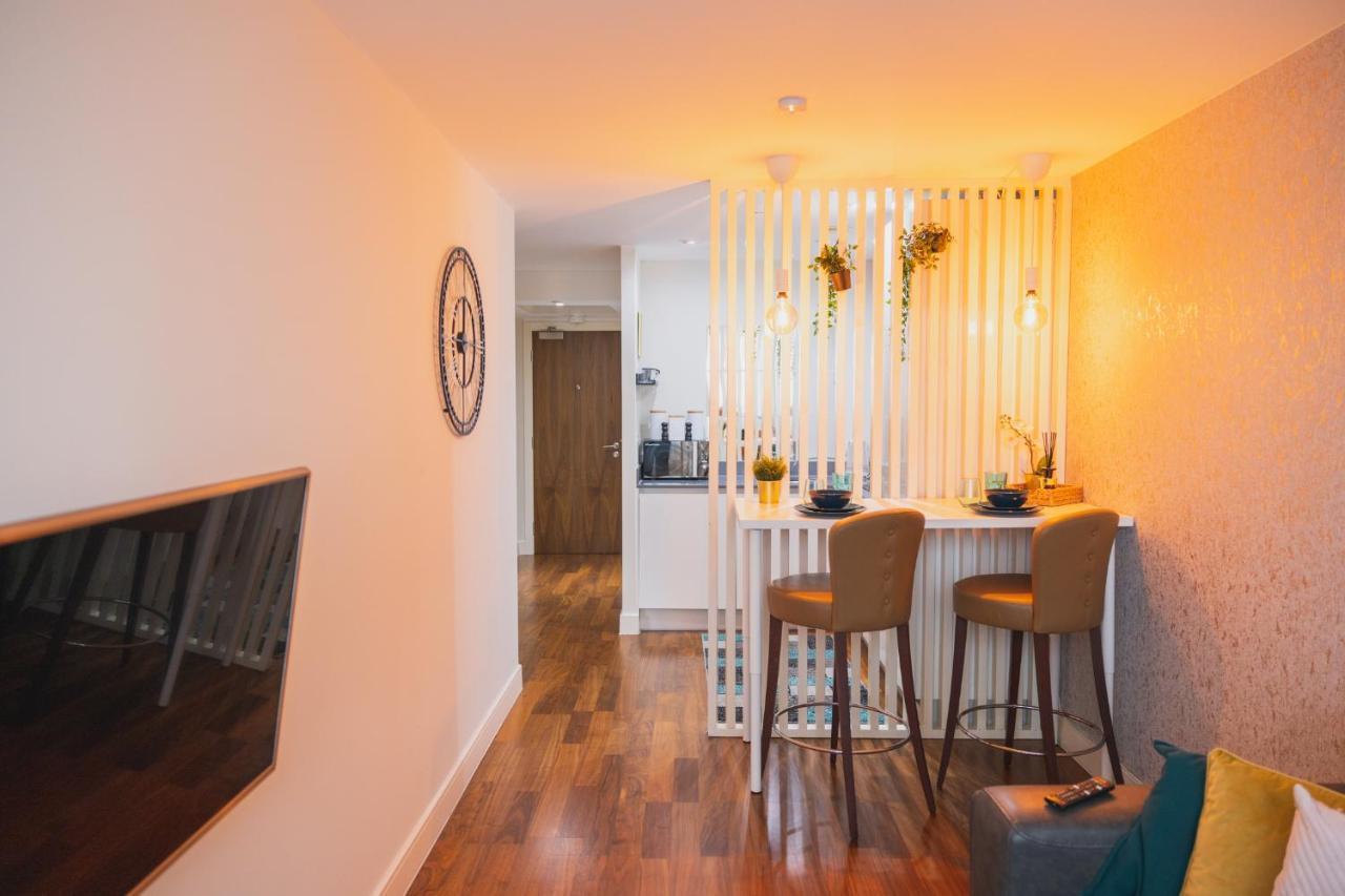 Luxury 9ine Broad Street Apartments, Beautiful View, Public Parking, Apartment *