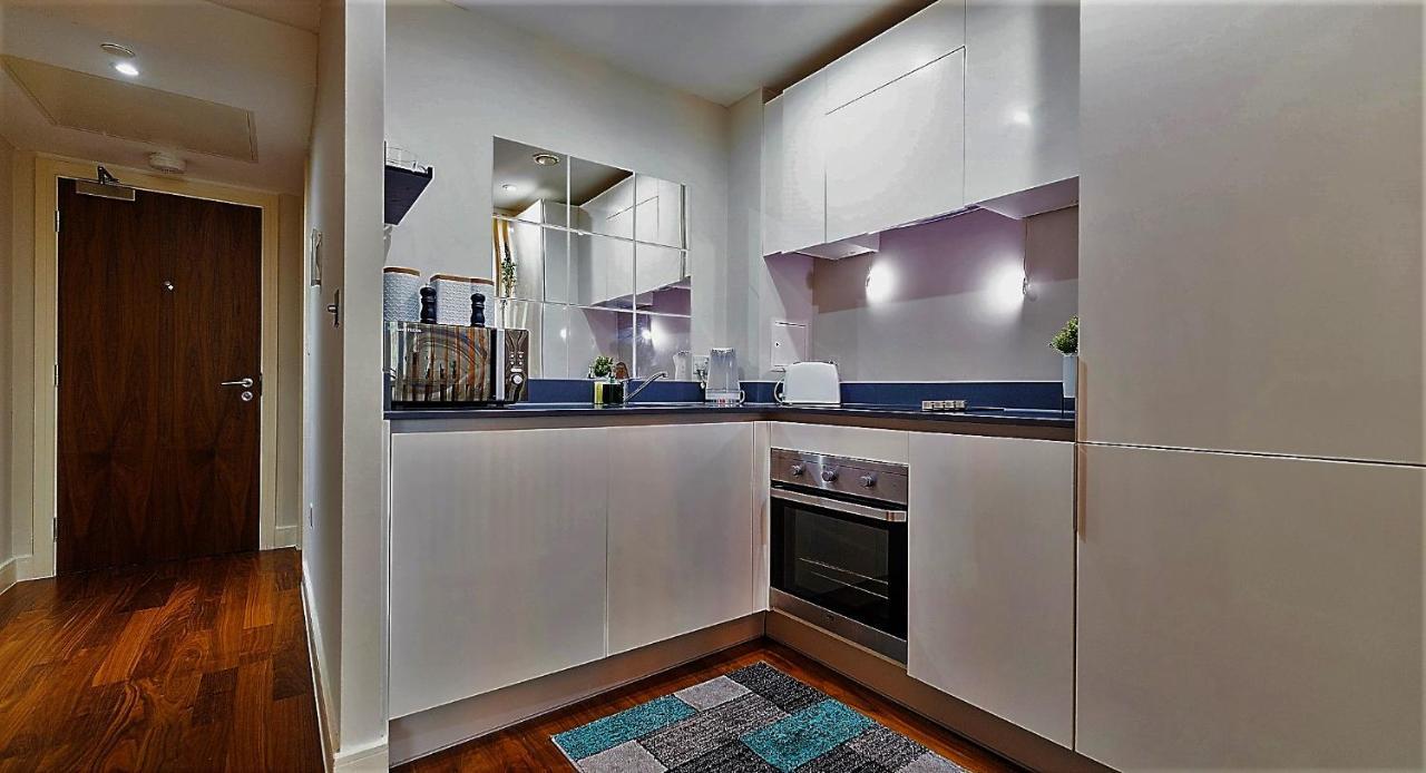Apartment Luxury 9ine Broad Street Apartments, Beautiful View, Public Parking, Birmingham
