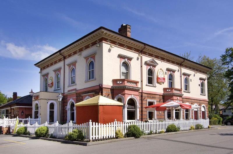 Premier South - Hall Hotel