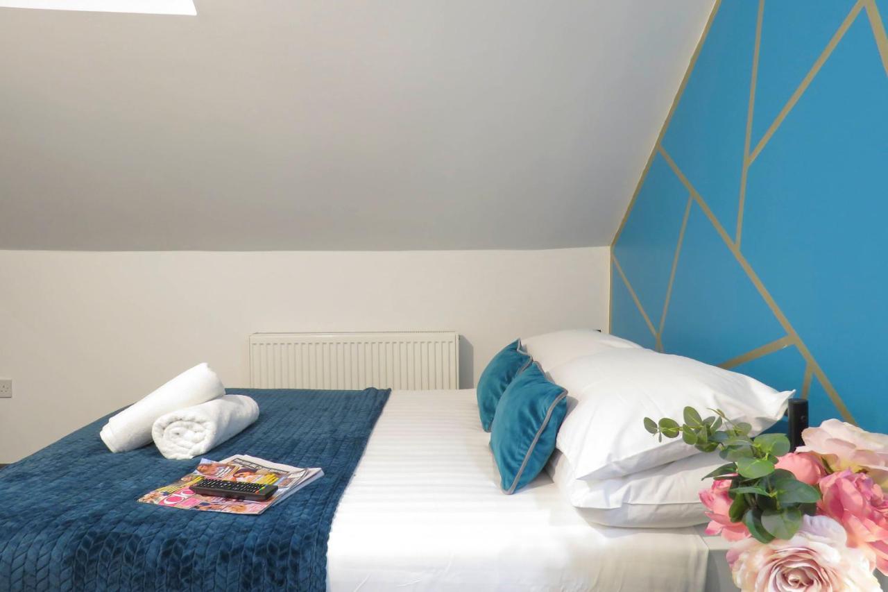 Tudors Inn Handsworth Apartment