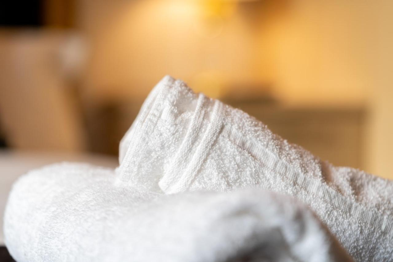 Caliber Stays Bliss - Medusa - 2-bed Retreat - Attractions, Sleeps 4, Free Netflix, Nearby Parking & Close Proximity - Bullring, Grand Central, The Cube - 5 Minutes Walk Birmingham
