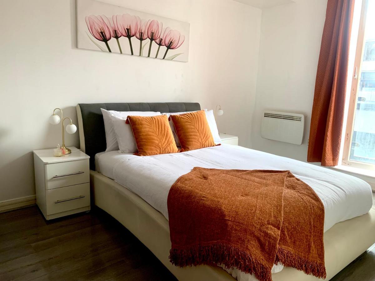 New Refurb Two Bedroom Apartment, Arcadian B'ham Birmingham