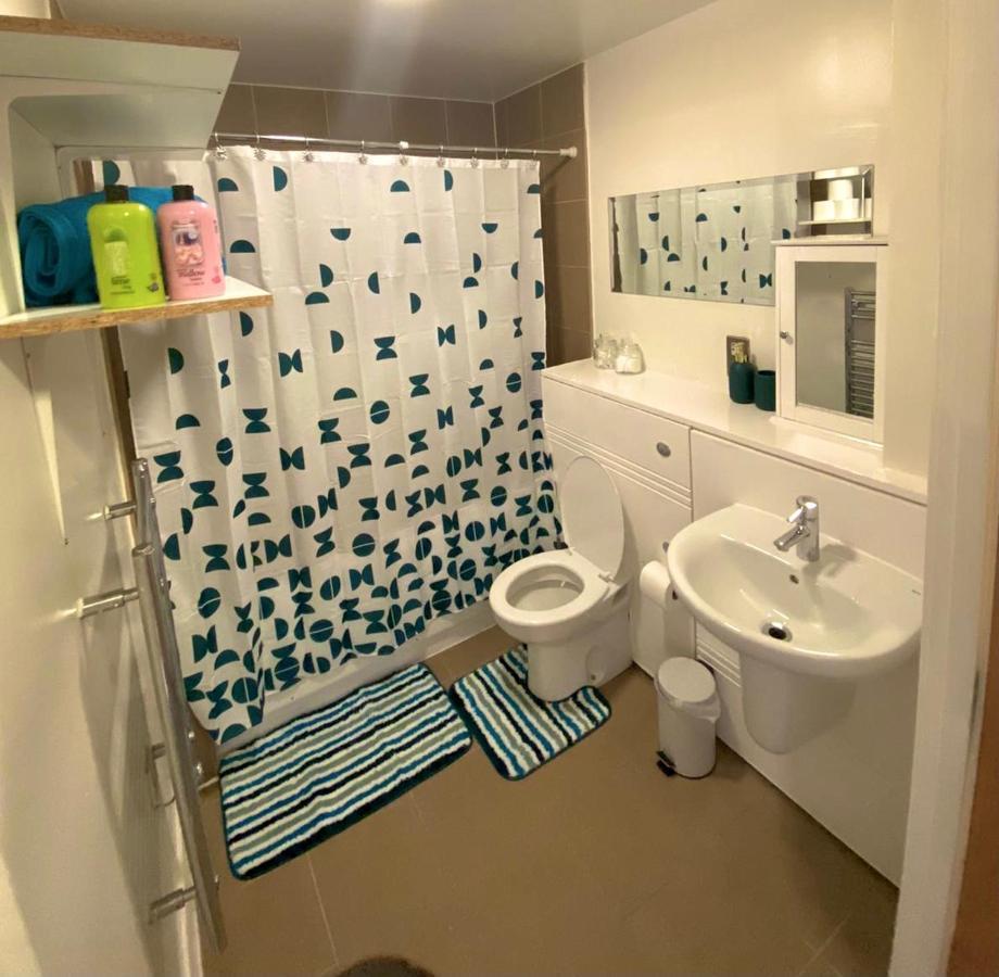New Refurb Two Bedroom Apartment, Arcadian B'ham