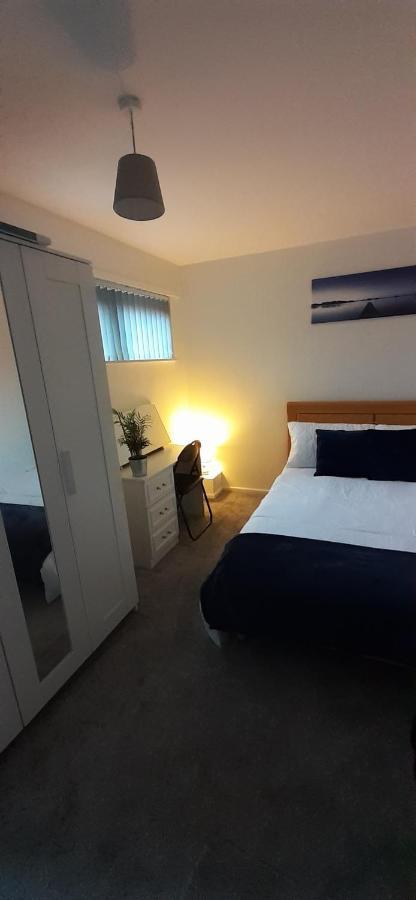 Apartment Easy Reach Birmingham, Near Utilita Arena, Icc, Brindley Place And Symphony Hall, With Free Allocated Parking